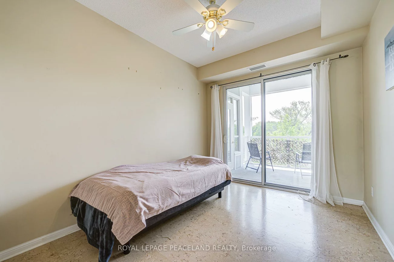 900, Bogart Mill, Gorham-College Manor, Newmarket