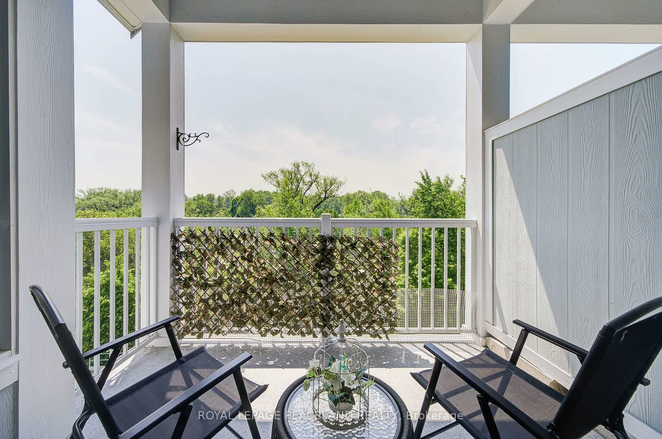 900, Bogart Mill, Gorham-College Manor, Newmarket