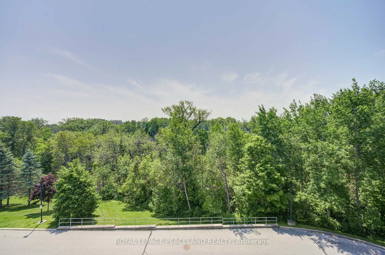 900, Bogart Mill, Gorham-College Manor, Newmarket