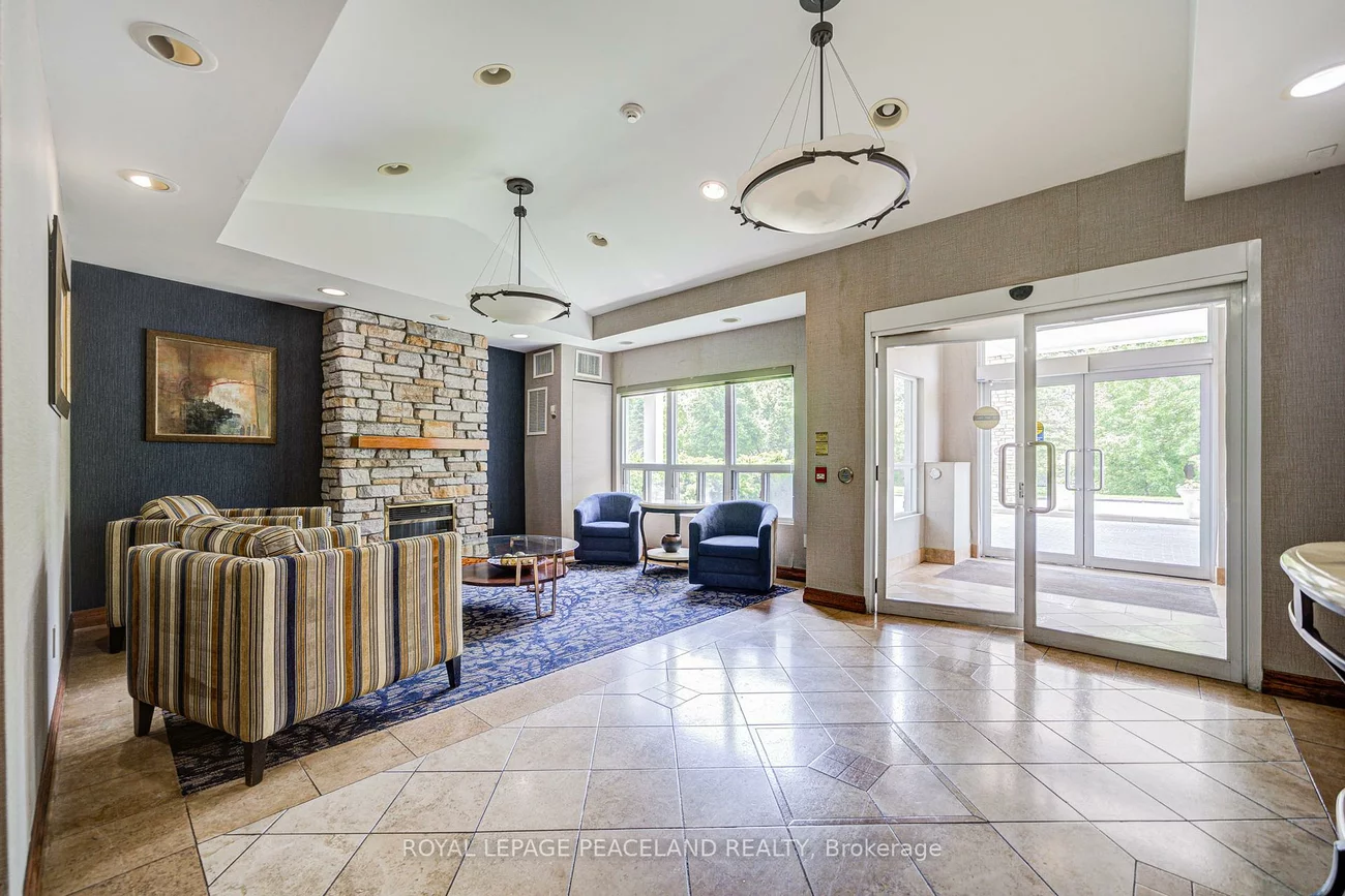 900, Bogart Mill, Gorham-College Manor, Newmarket
