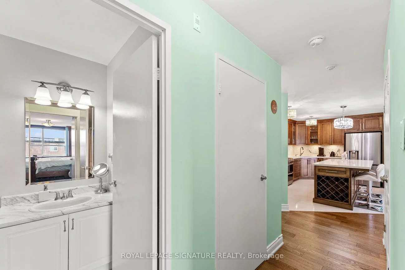 250, Davis, Central Newmarket, Newmarket