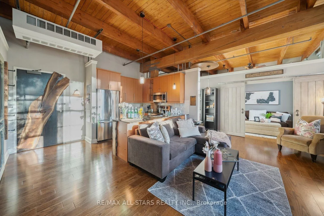 543, Timothy, Central Newmarket, Newmarket