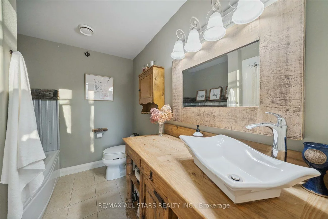 543, Timothy, Central Newmarket, Newmarket
