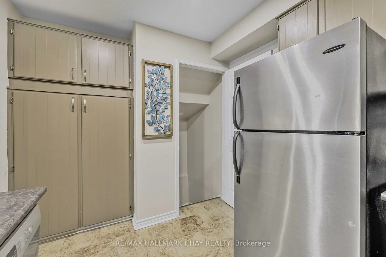 115, Main, Central Newmarket, Newmarket