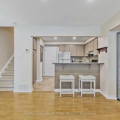 115, Main, Central Newmarket, Newmarket