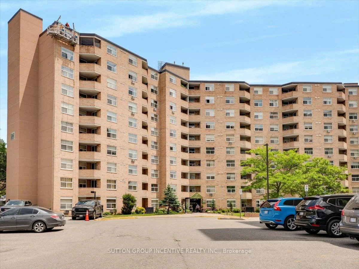 260, Davis, Central Newmarket, Newmarket