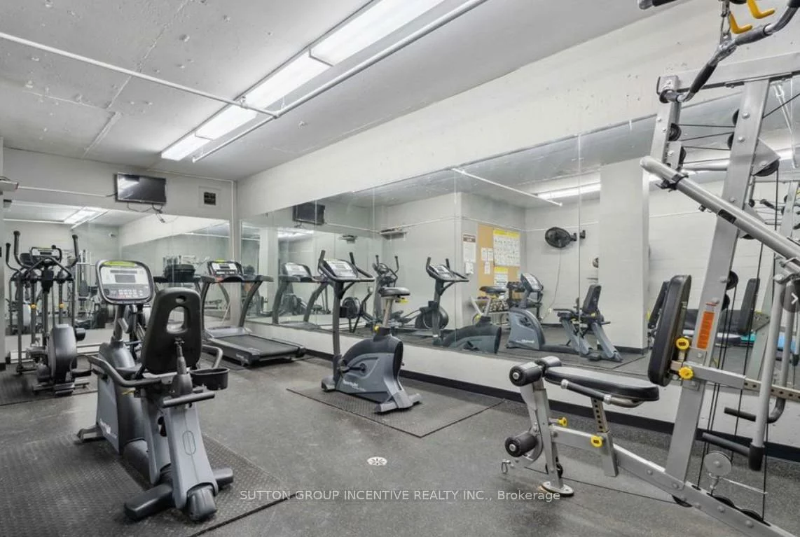 260, Davis, Central Newmarket, Newmarket