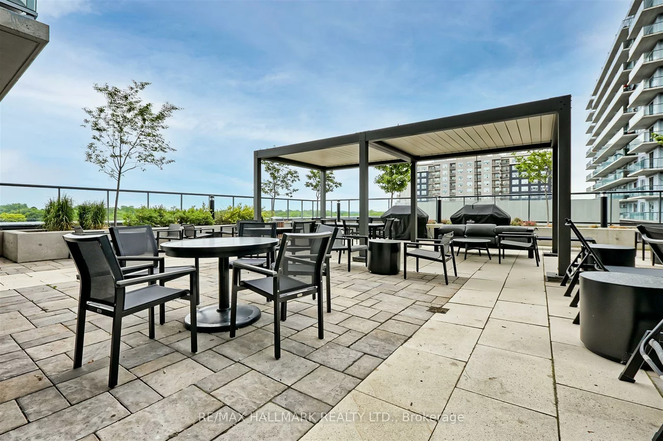 185, deerfield, Central Newmarket, Newmarket