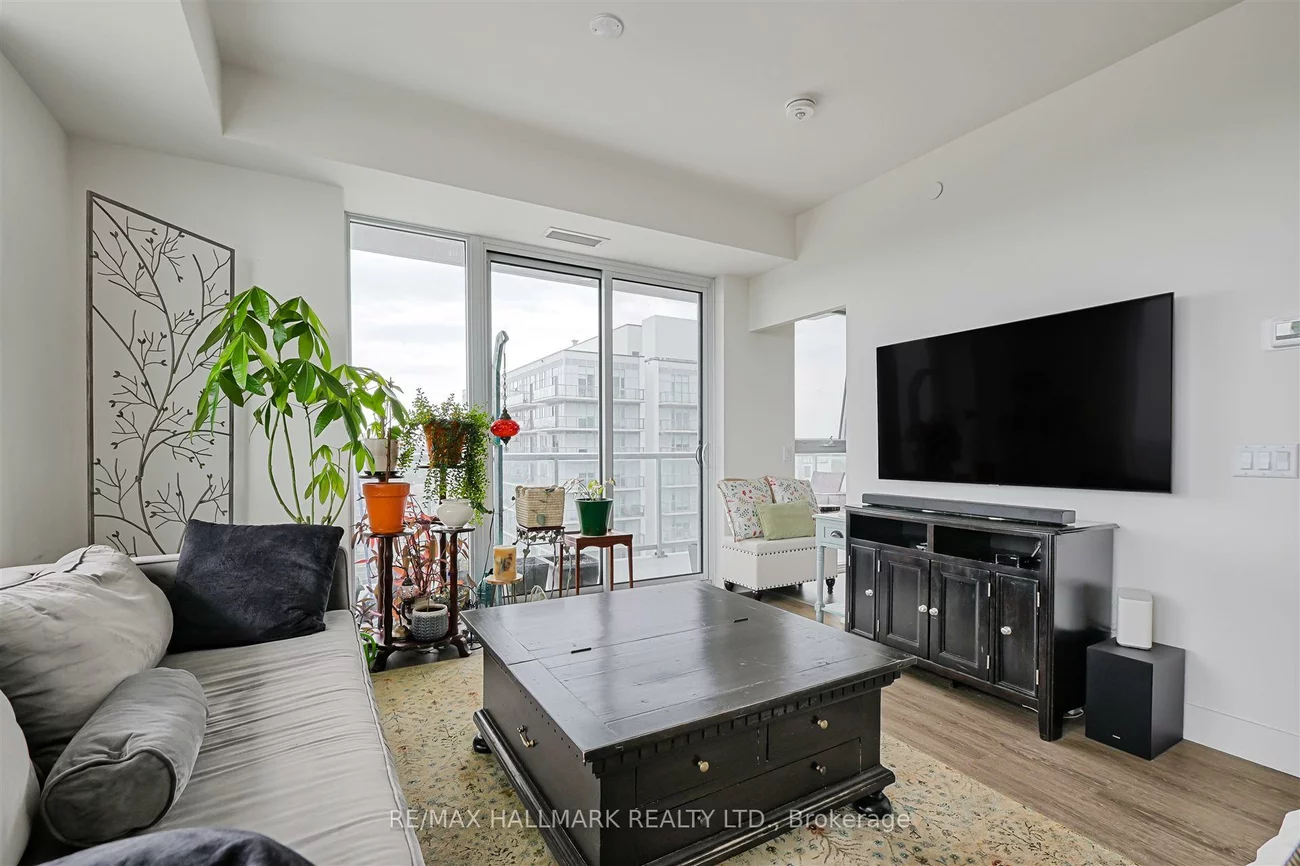 185, deerfield, Central Newmarket, Newmarket