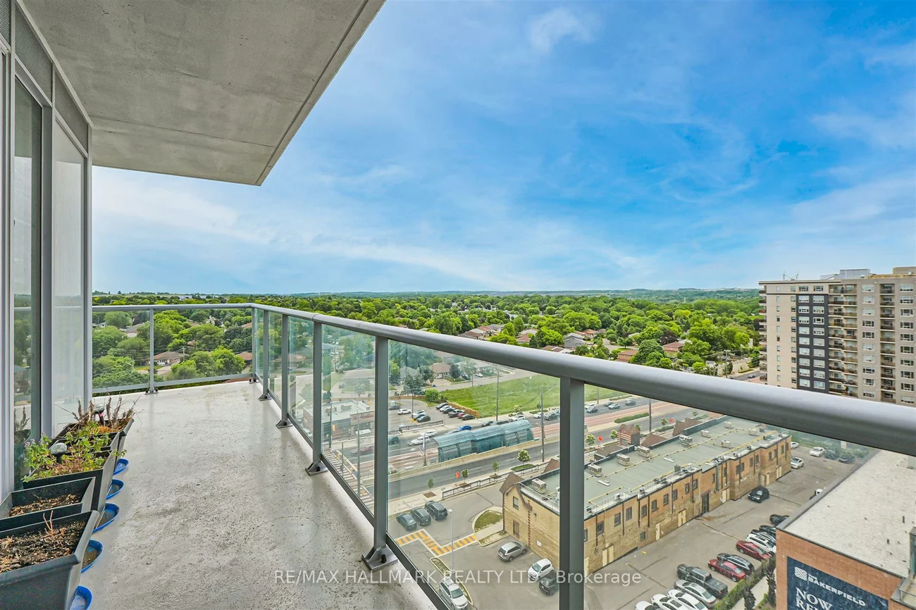 185, deerfield, Central Newmarket, Newmarket