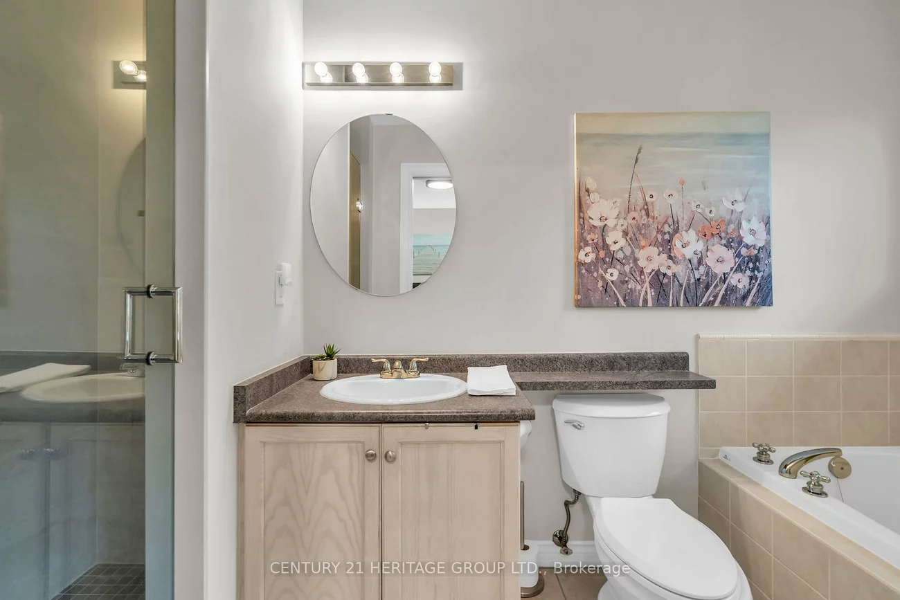 1056, On Bogart, Gorham-College Manor, Newmarket