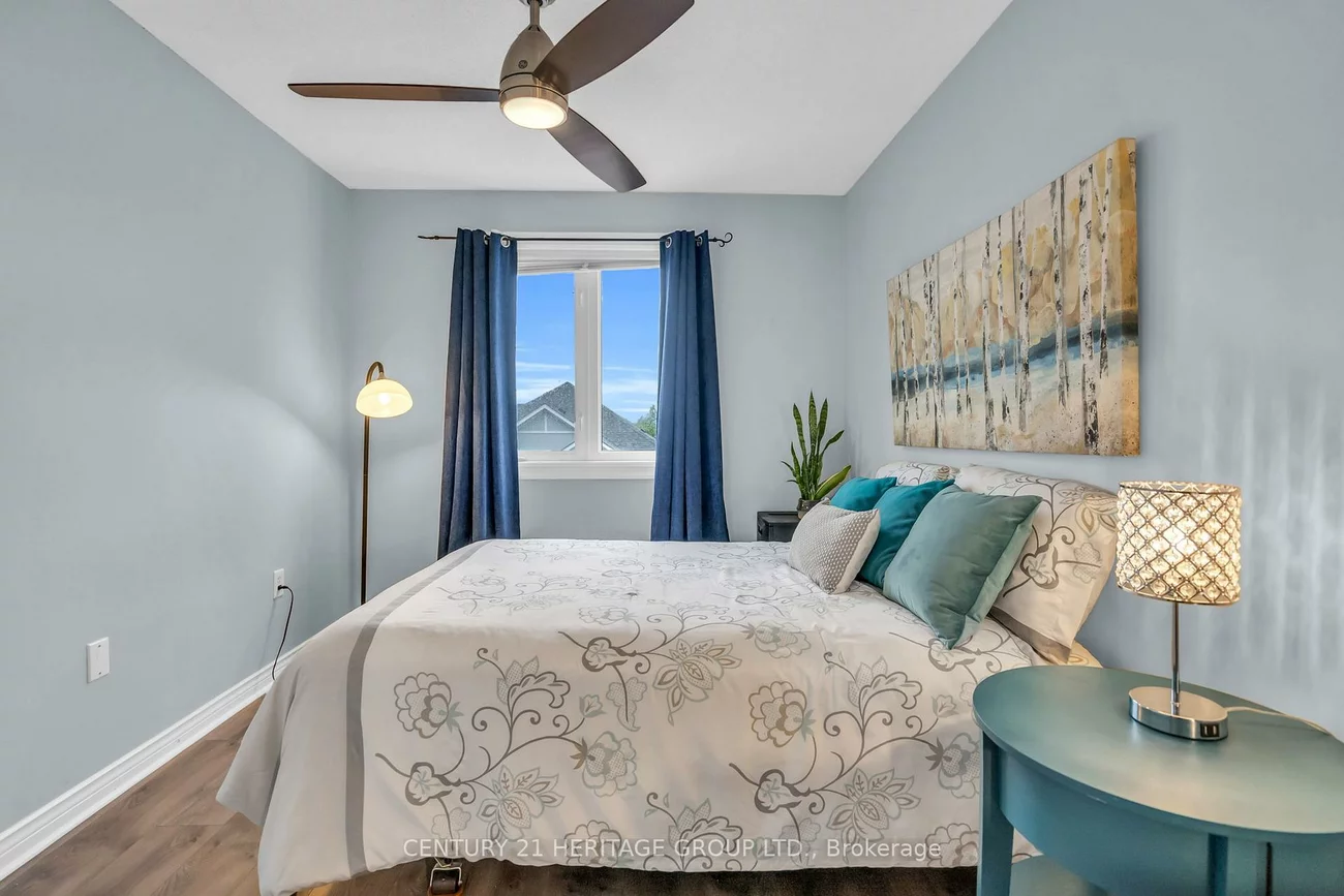 1056, On Bogart, Gorham-College Manor, Newmarket