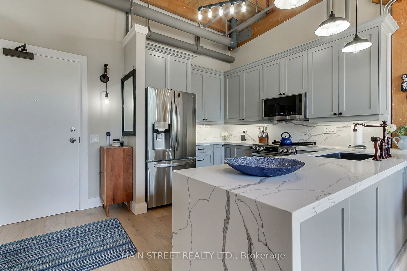 543, Timothy, Central Newmarket, Newmarket