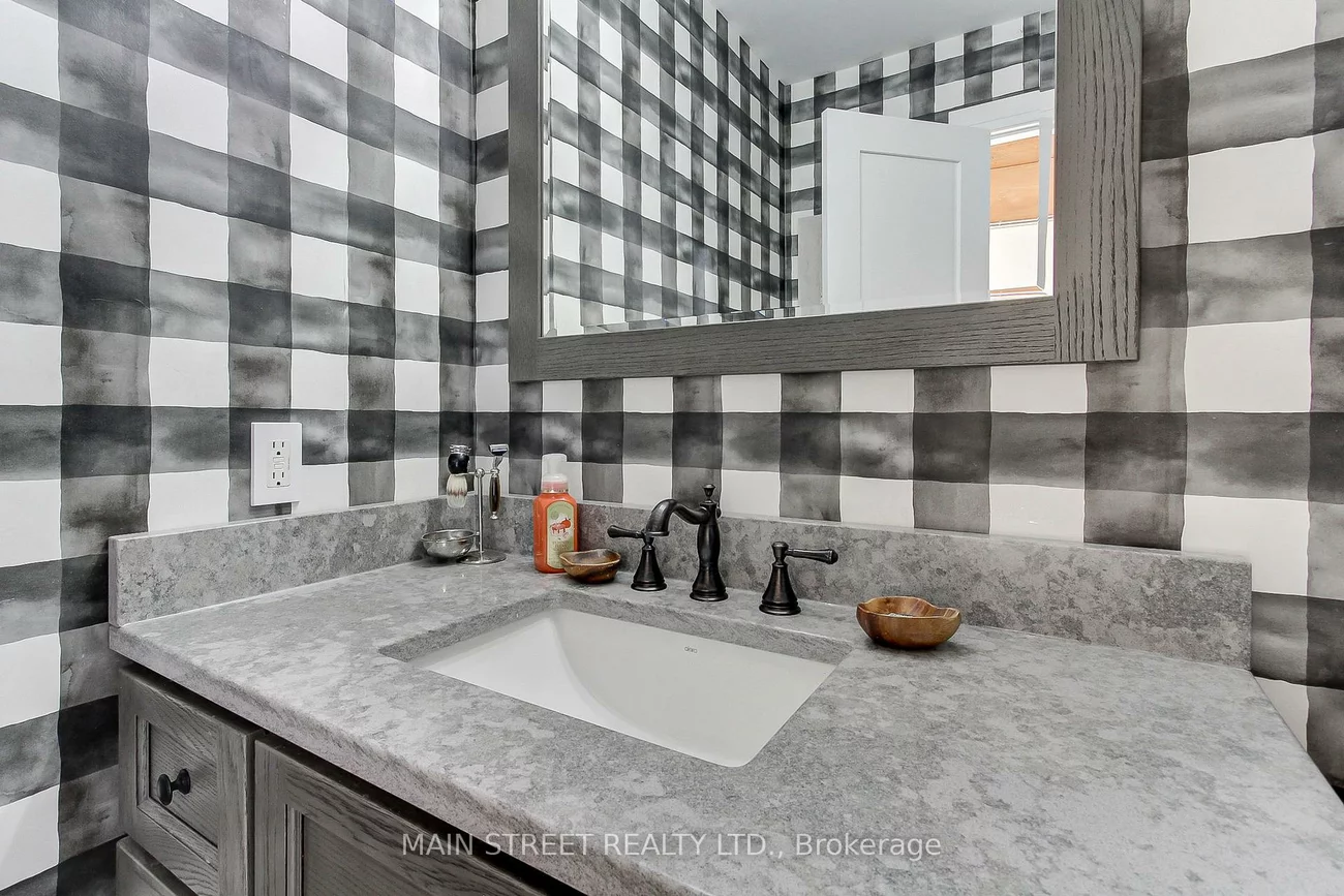 543, Timothy, Central Newmarket, Newmarket