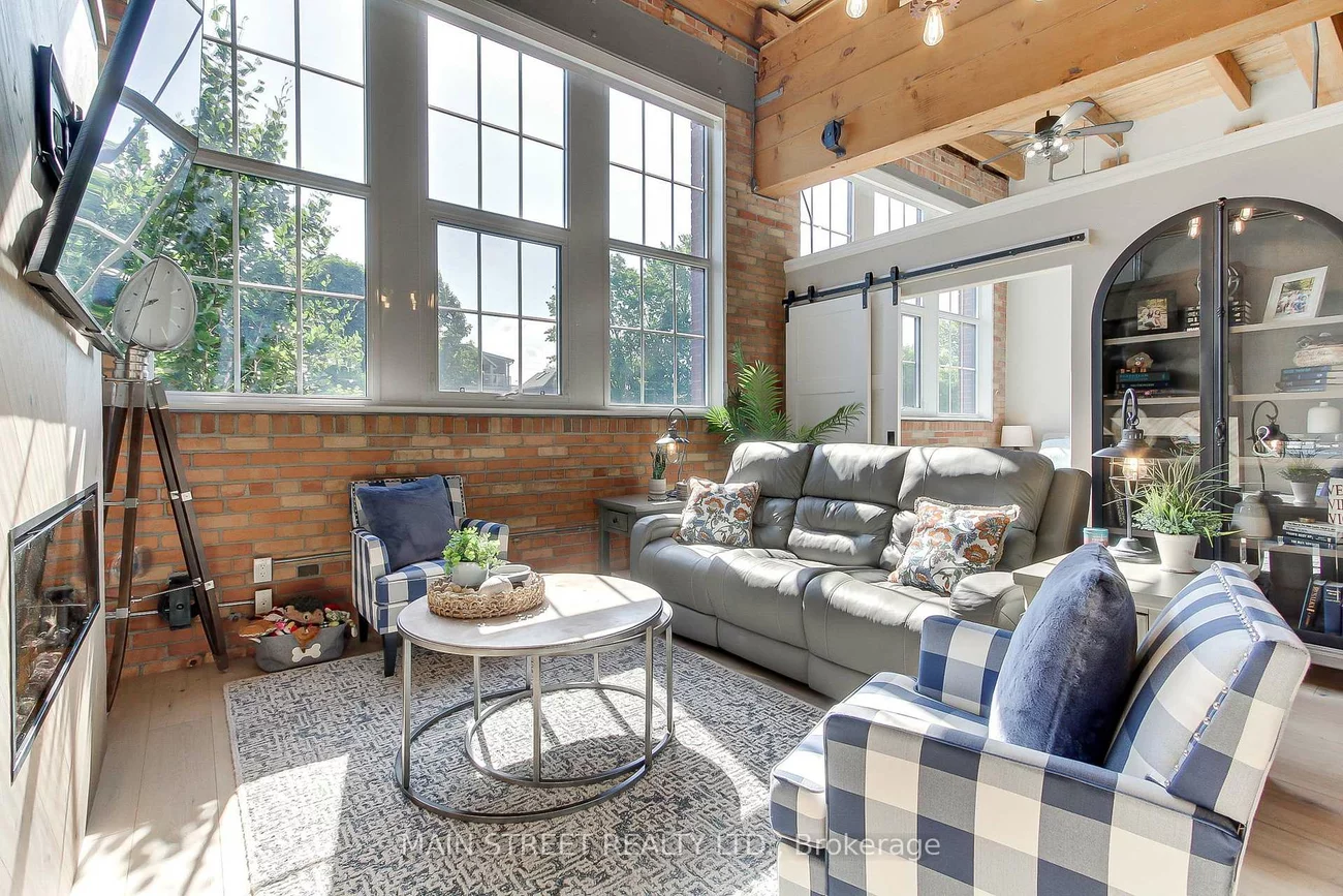 543, Timothy, Central Newmarket, Newmarket