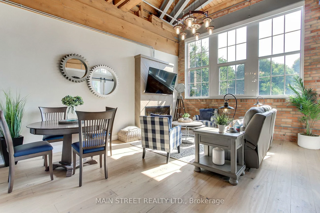 543, Timothy, Central Newmarket, Newmarket