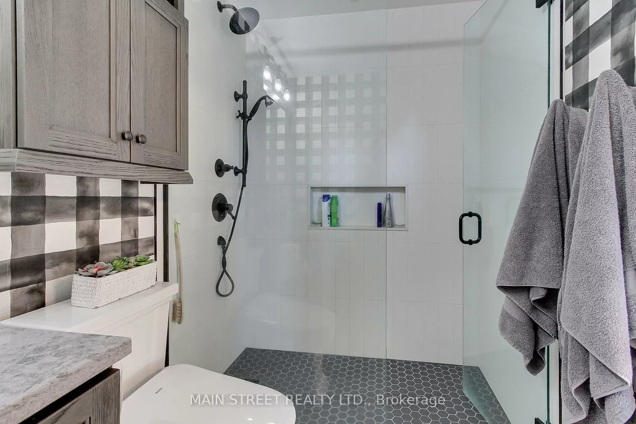 543, Timothy, Central Newmarket, Newmarket