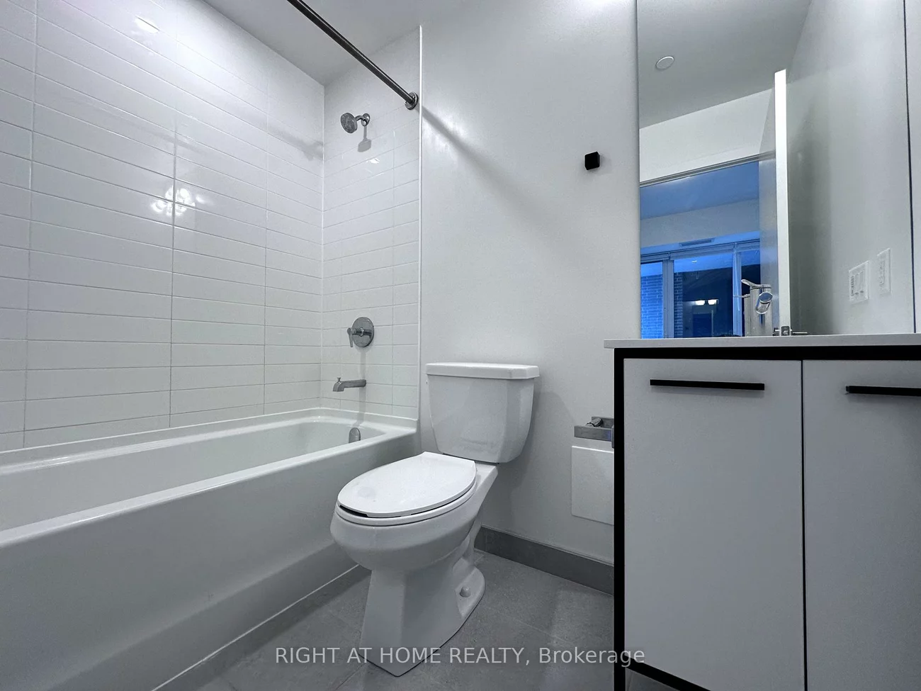 185, Deerfield, Central Newmarket, Newmarket