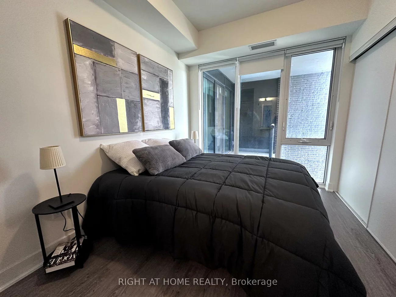 185, Deerfield, Central Newmarket, Newmarket