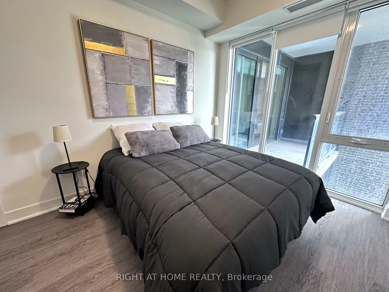 185, Deerfield, Central Newmarket, Newmarket