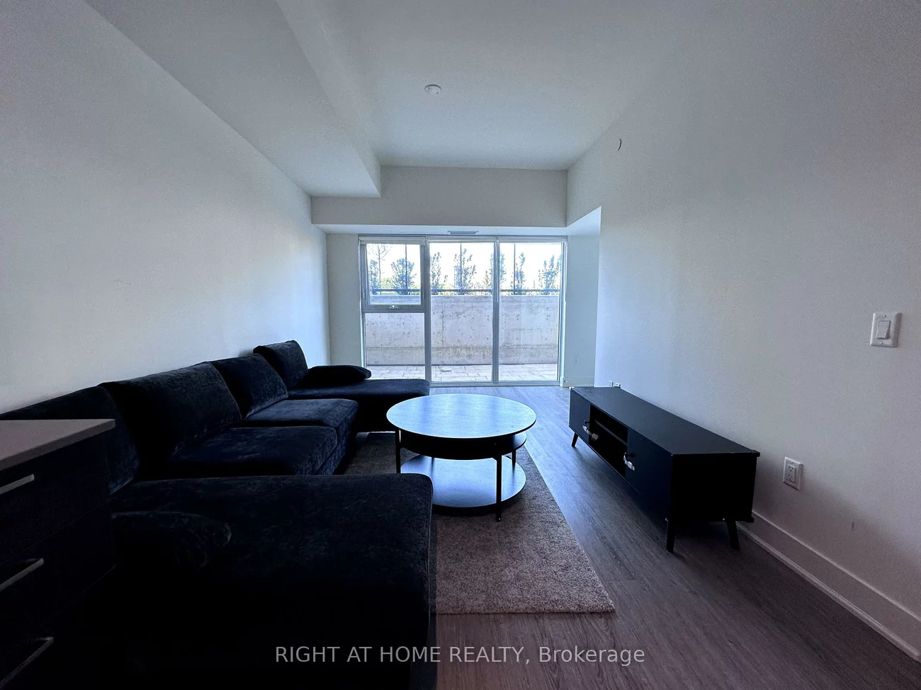 185, Deerfield, Central Newmarket, Newmarket