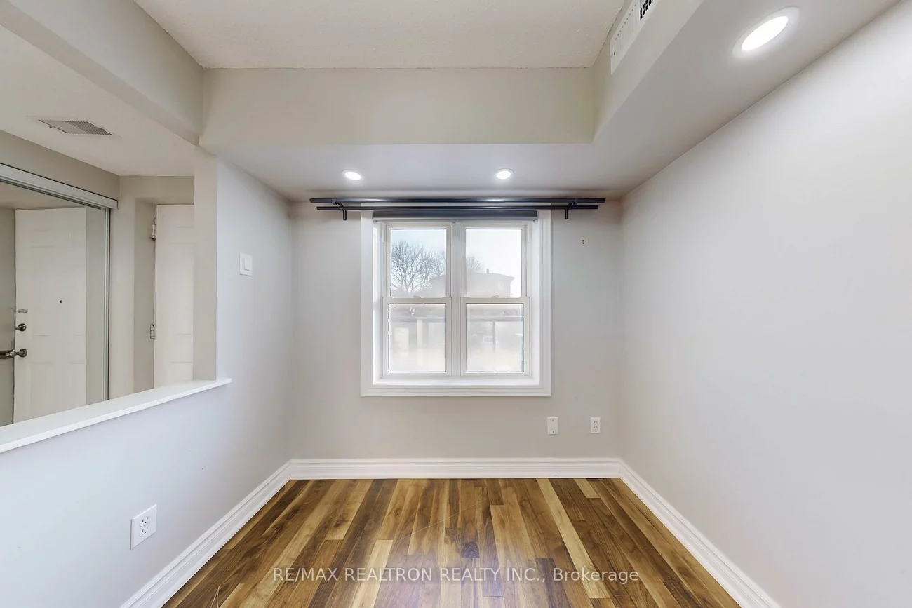 115, Main, Central Newmarket, Newmarket