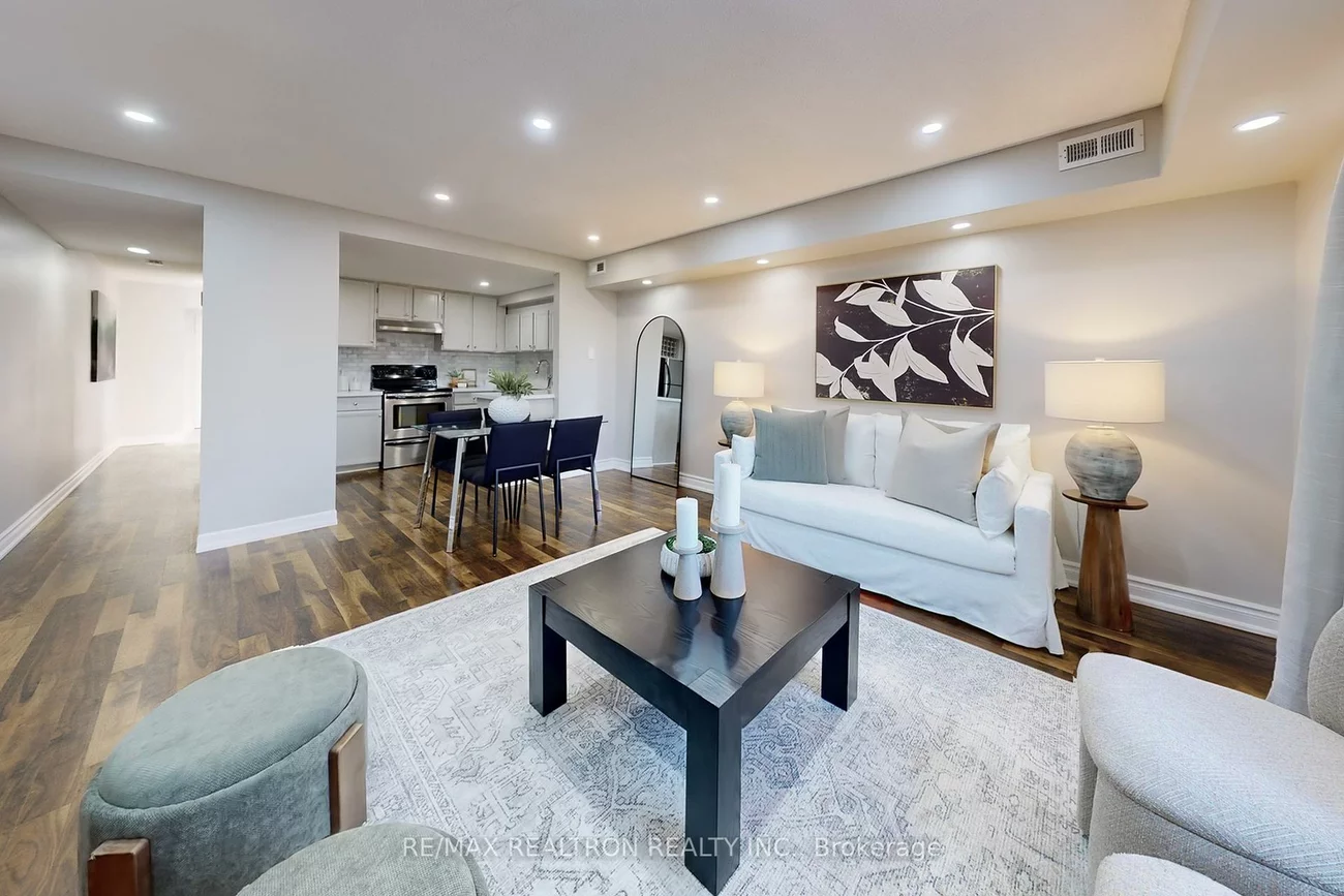 115, Main, Central Newmarket, Newmarket