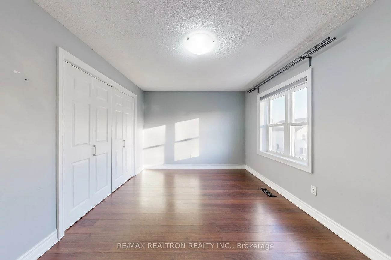 115, Main, Central Newmarket, Newmarket