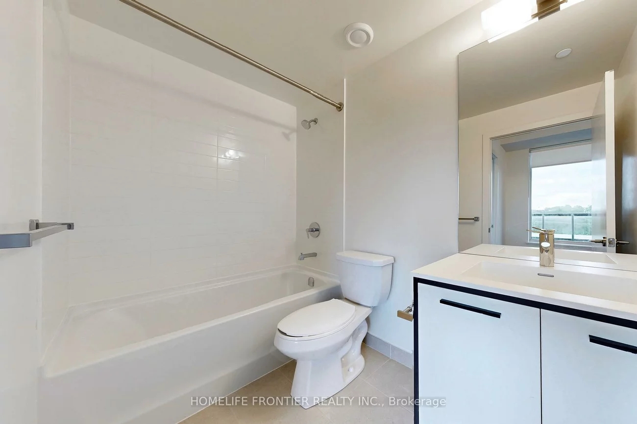 185, Deerfield, Central Newmarket, Newmarket