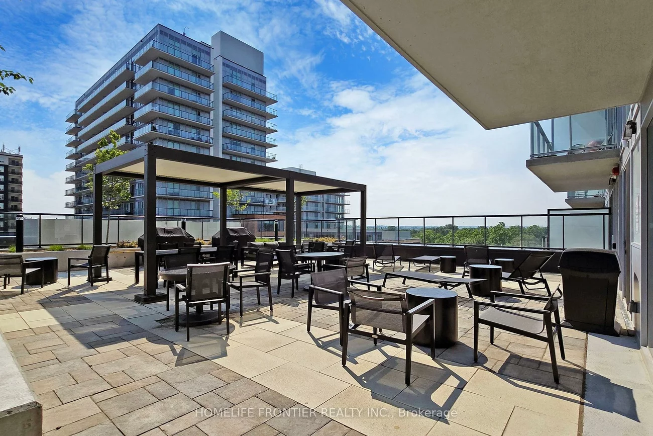 185, Deerfield, Central Newmarket, Newmarket