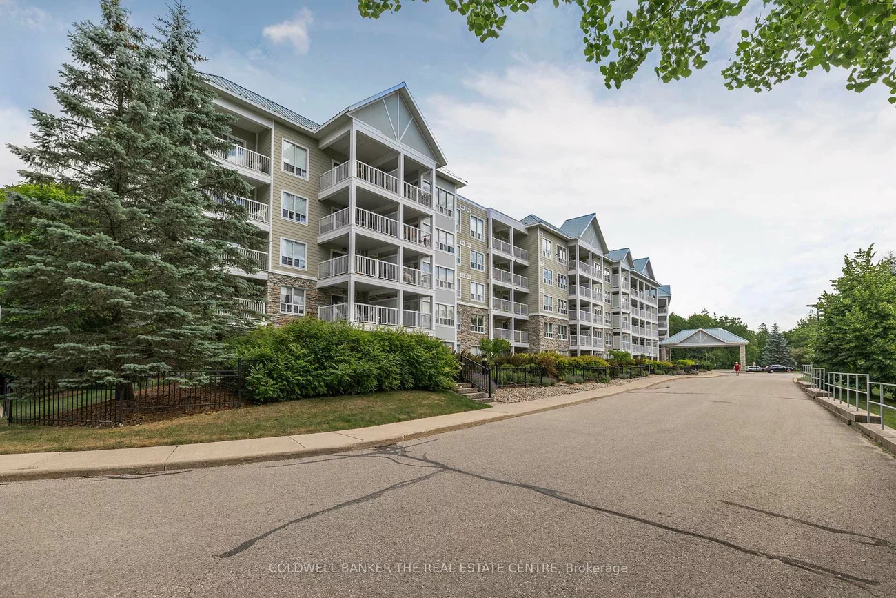 900, Bogart Mill, Gorham-College Manor, Newmarket