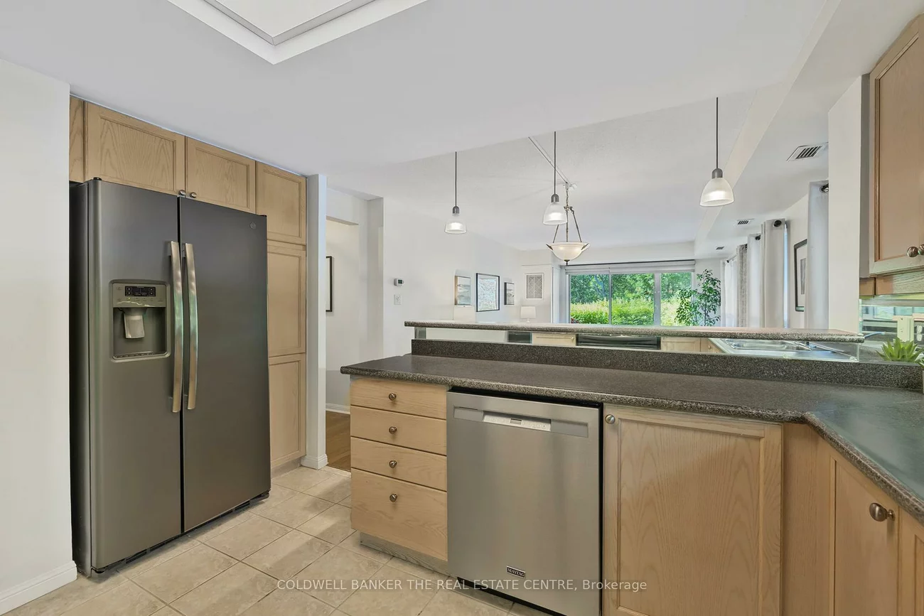 900, Bogart Mill, Gorham-College Manor, Newmarket