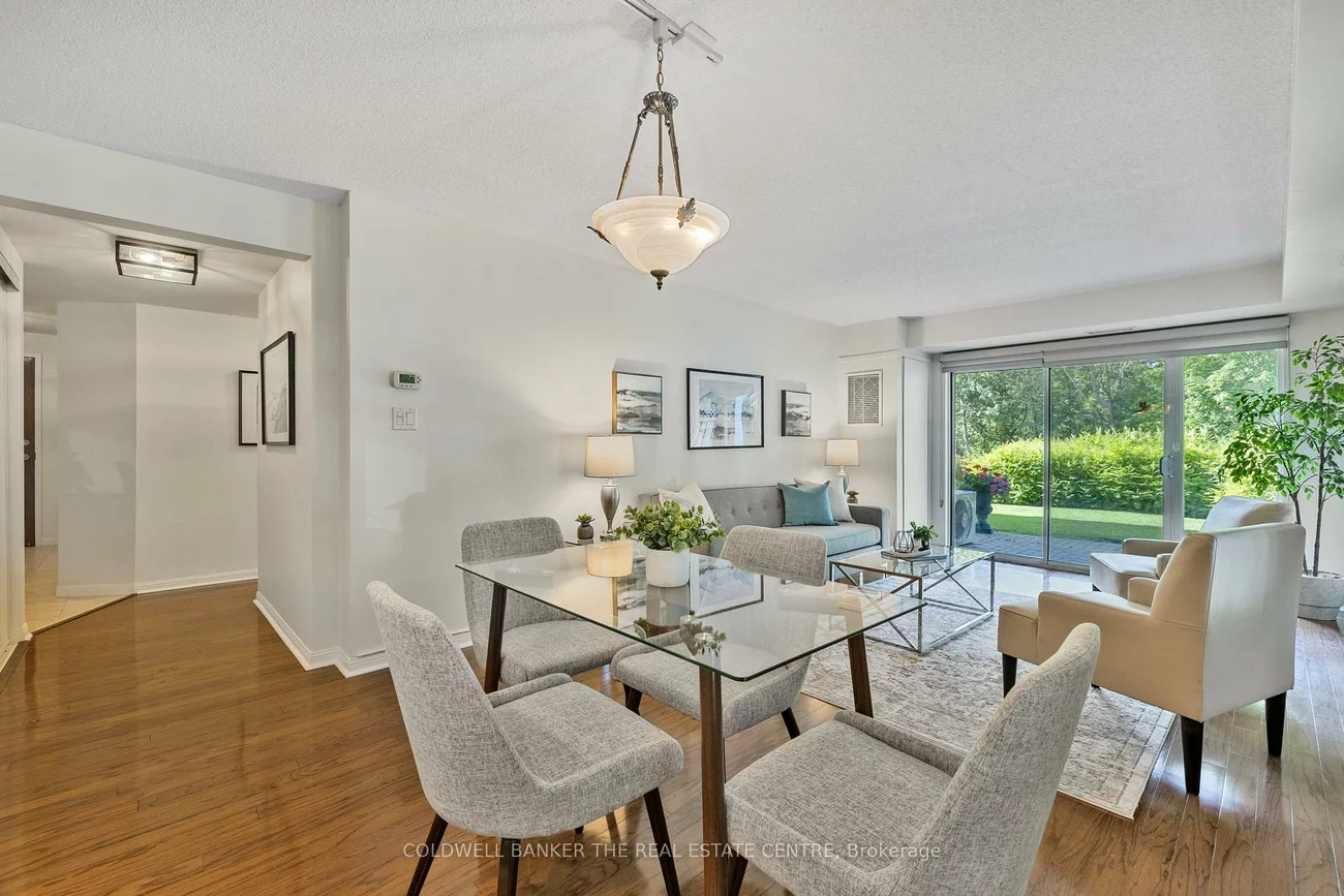 900, Bogart Mill, Gorham-College Manor, Newmarket