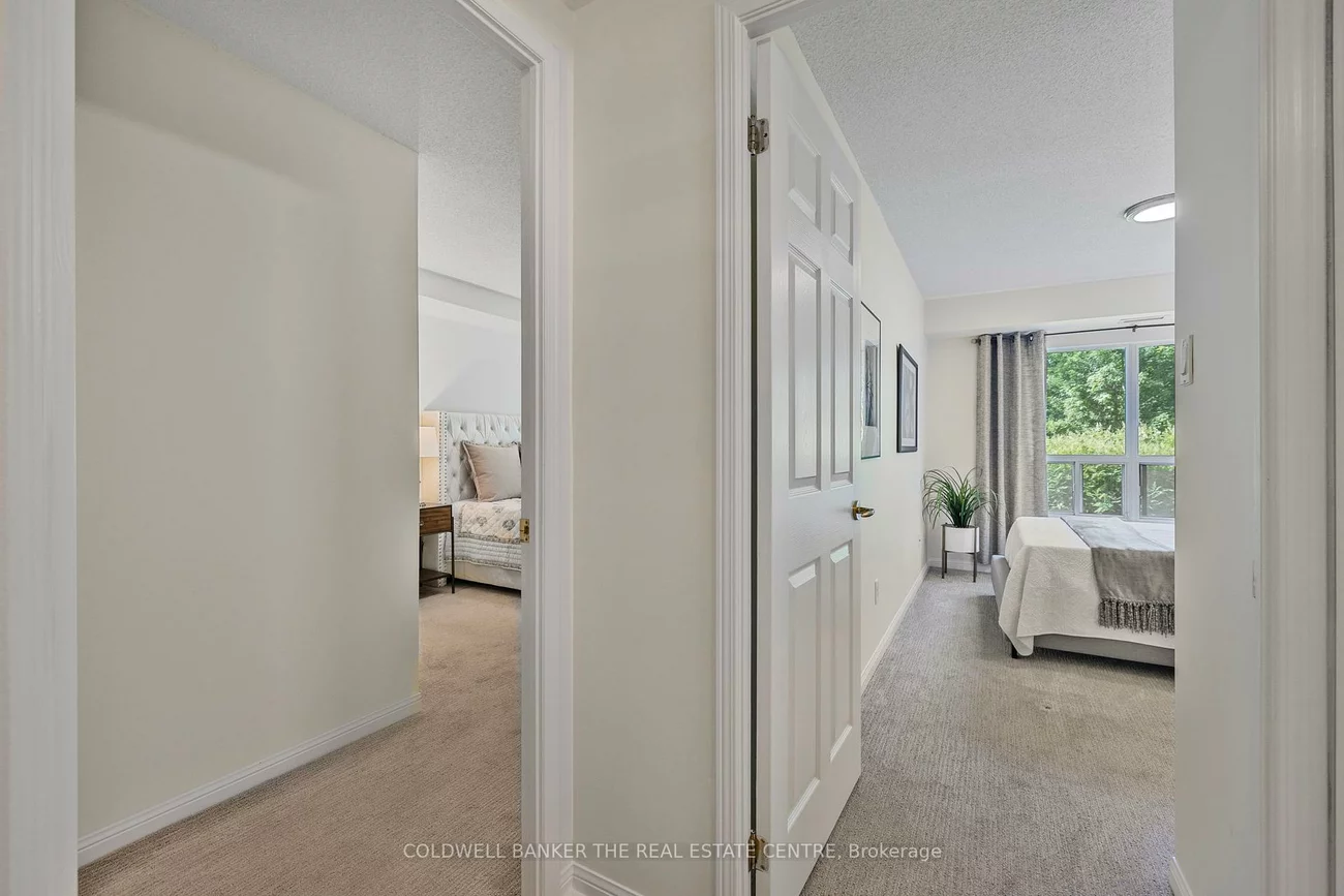 900, Bogart Mill, Gorham-College Manor, Newmarket
