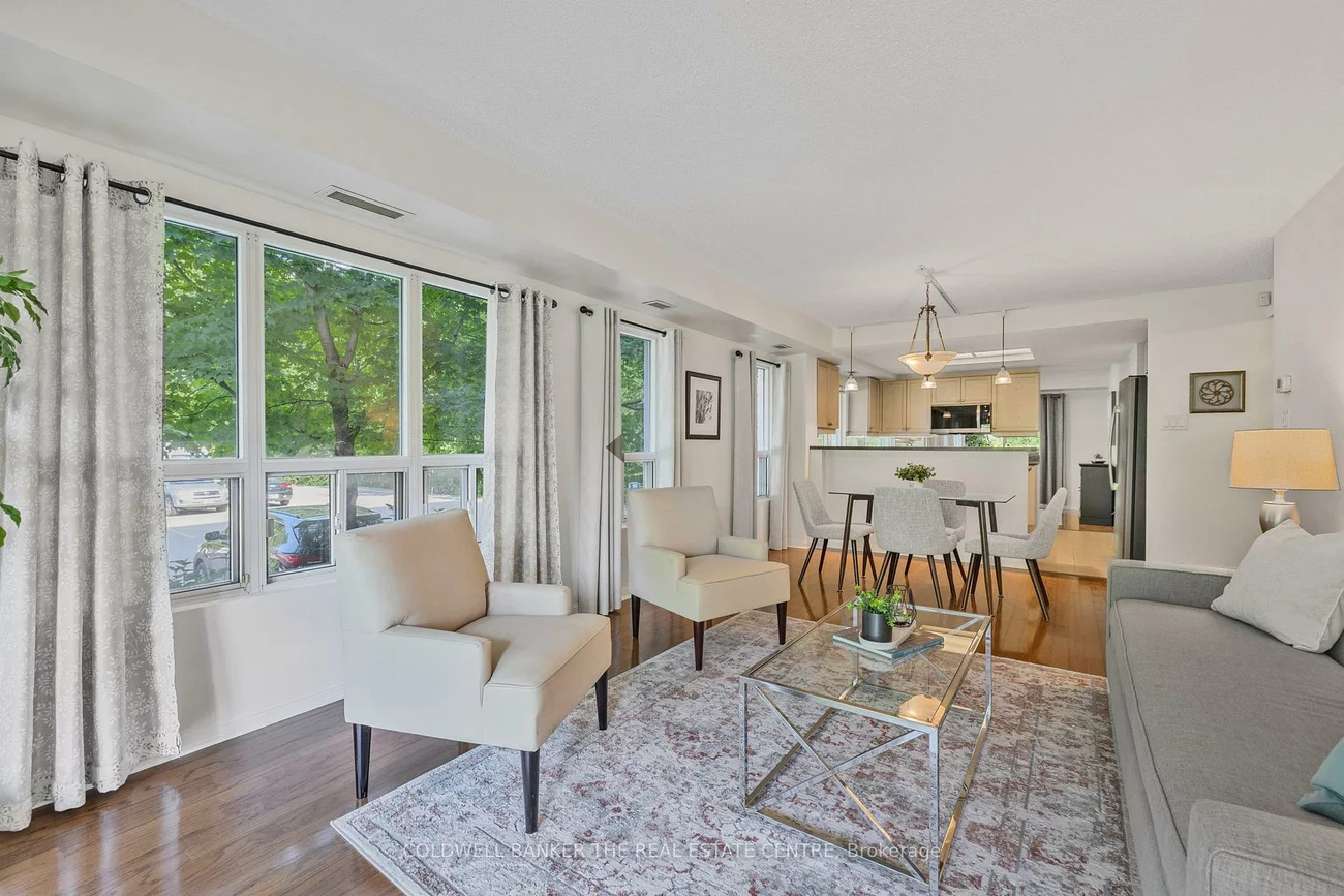 900, Bogart Mill, Gorham-College Manor, Newmarket