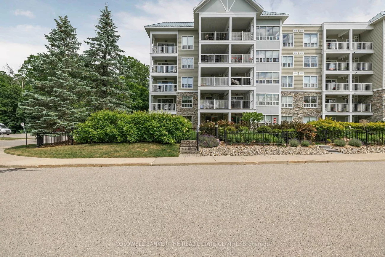 900, Bogart Mill, Gorham-College Manor, Newmarket