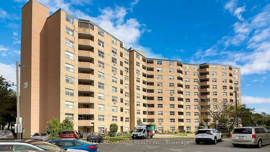 260, Davis, Central Newmarket, Newmarket