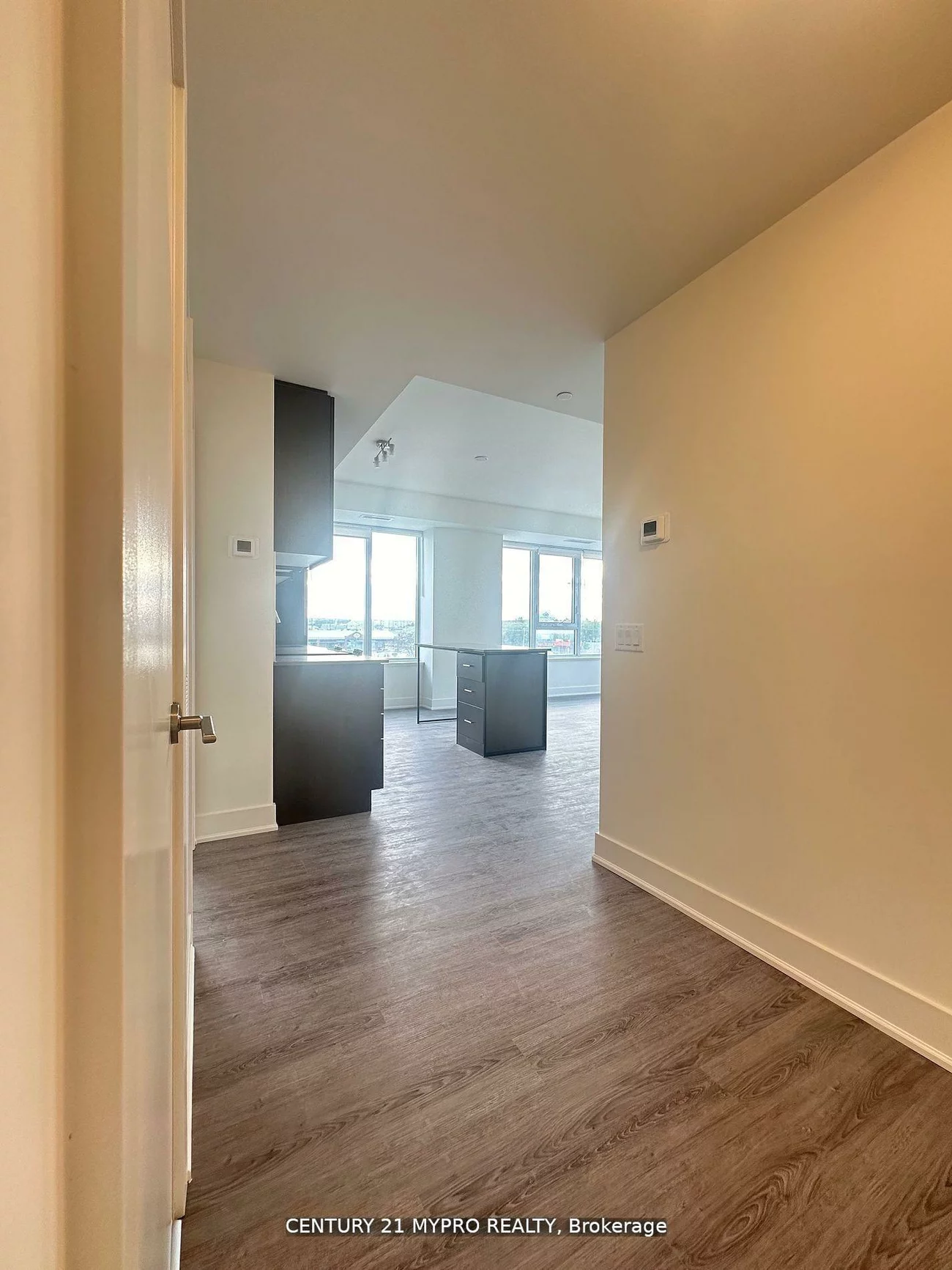 185, Deerfield, Central Newmarket, Newmarket