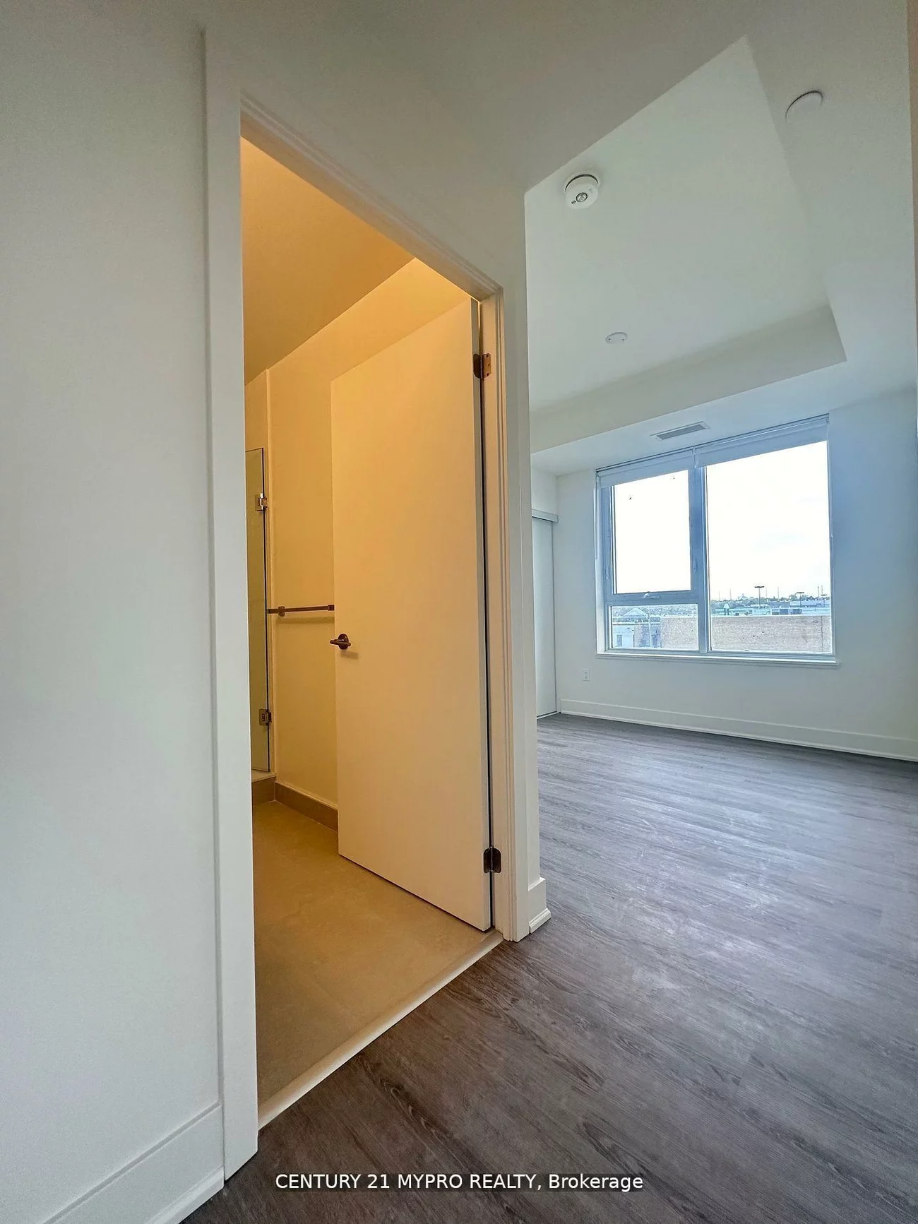 185, Deerfield, Central Newmarket, Newmarket