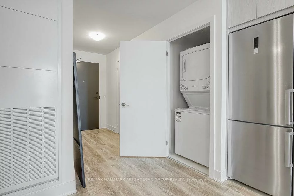 185, Deerfield, Central Newmarket, Newmarket