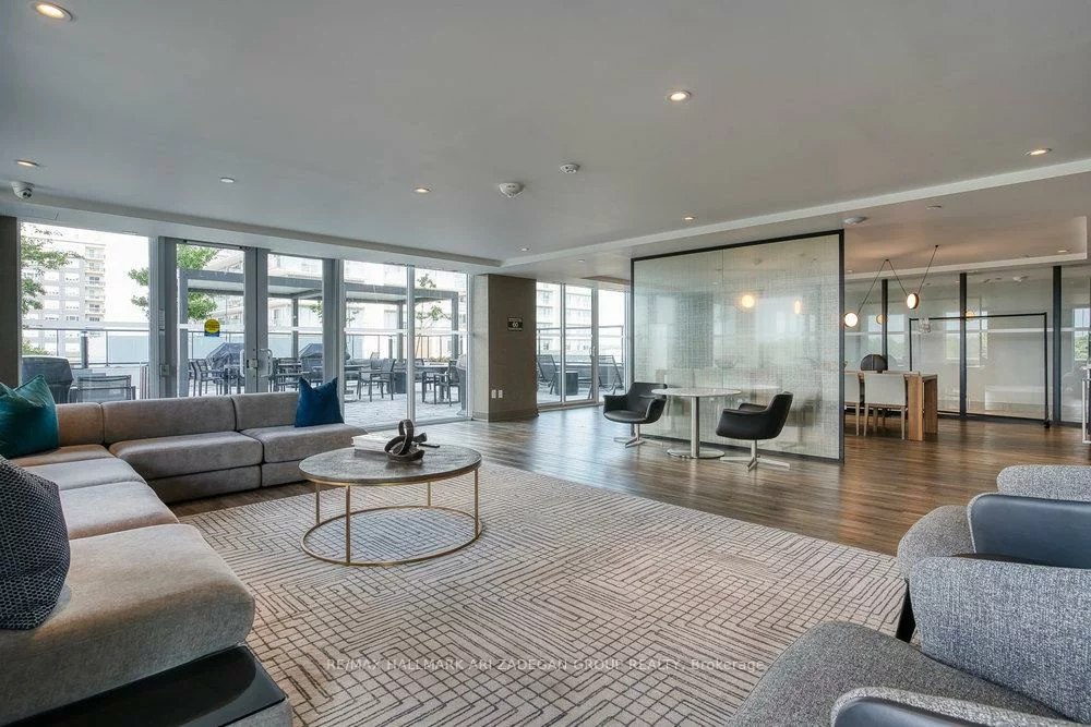 185, Deerfield, Central Newmarket, Newmarket