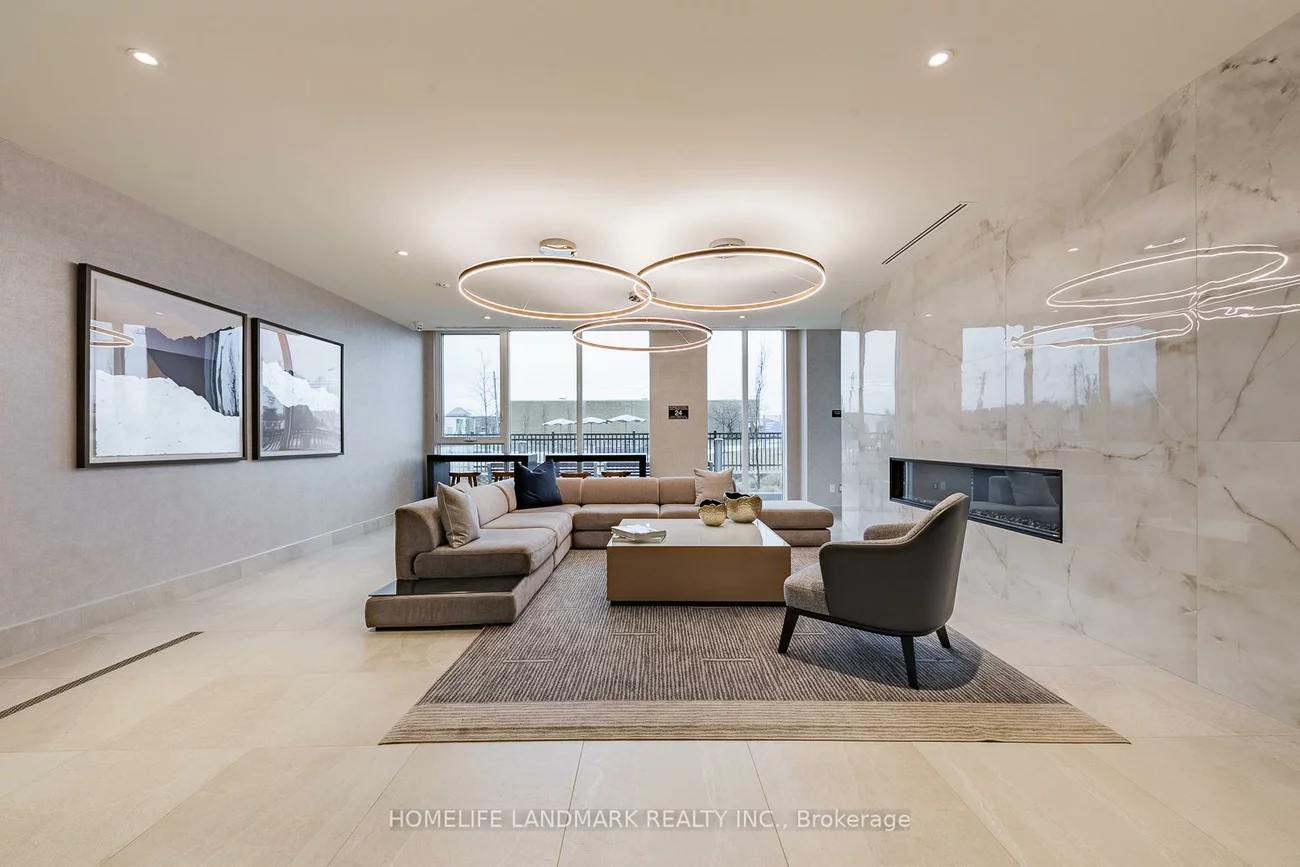 185, Deerfield, Central Newmarket, Newmarket