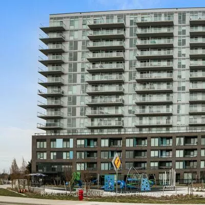 185, Deerfield, Central Newmarket, Newmarket