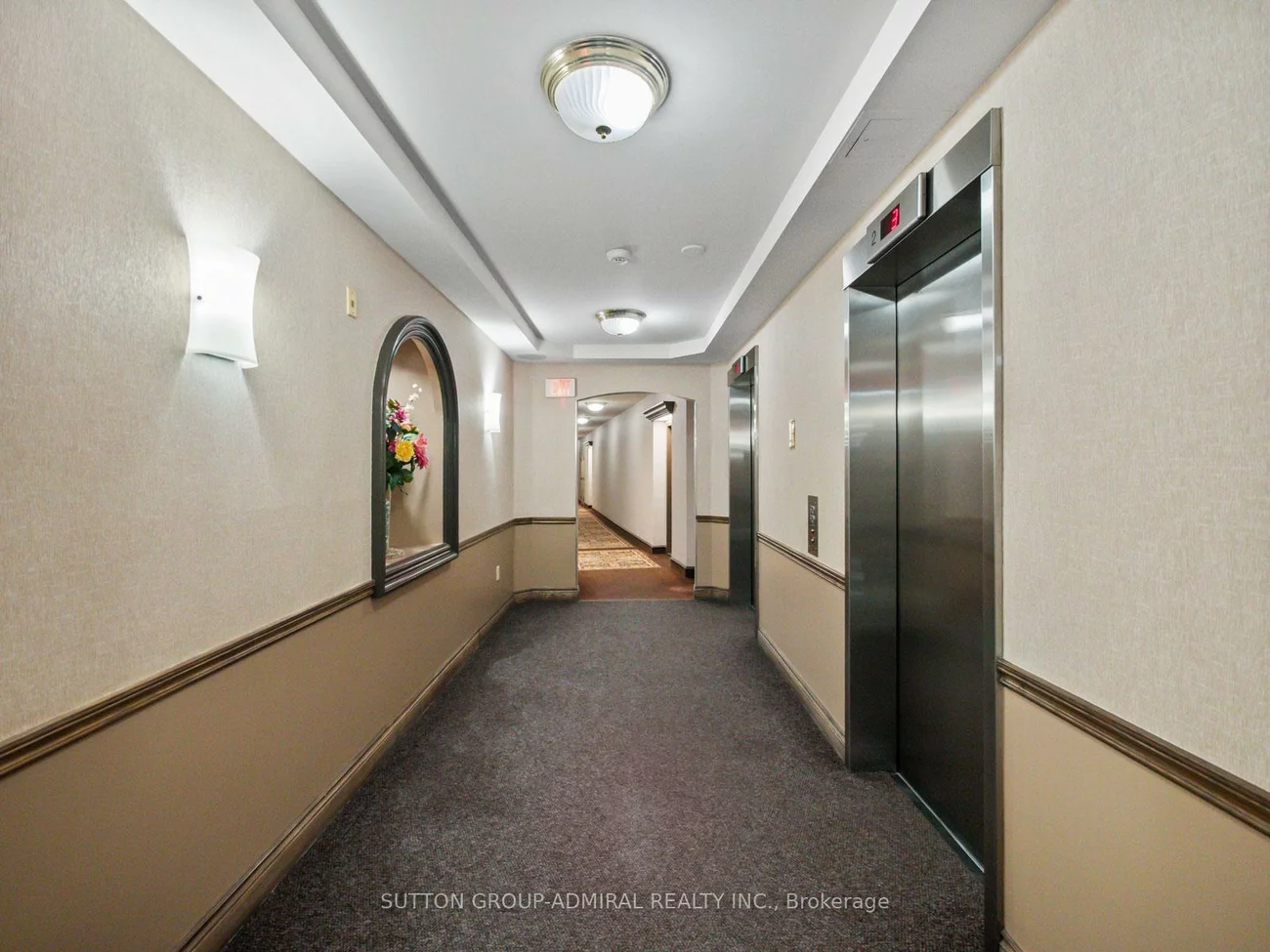 270, Davis, Central Newmarket, Newmarket