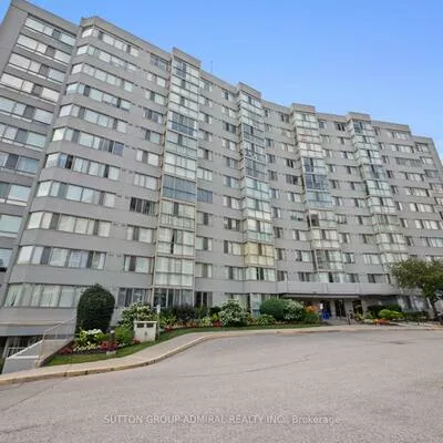 270, Davis, Central Newmarket, Newmarket