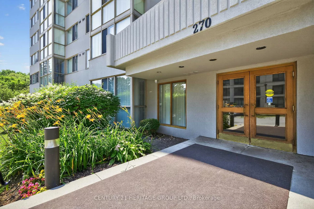 270, Davis, Central Newmarket, Newmarket