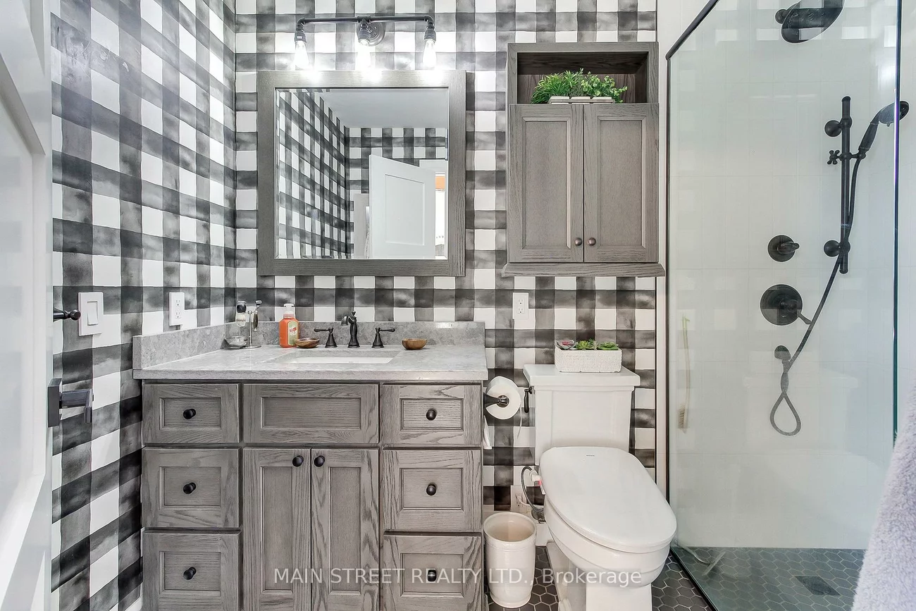 543, Timothy, Central Newmarket, Newmarket