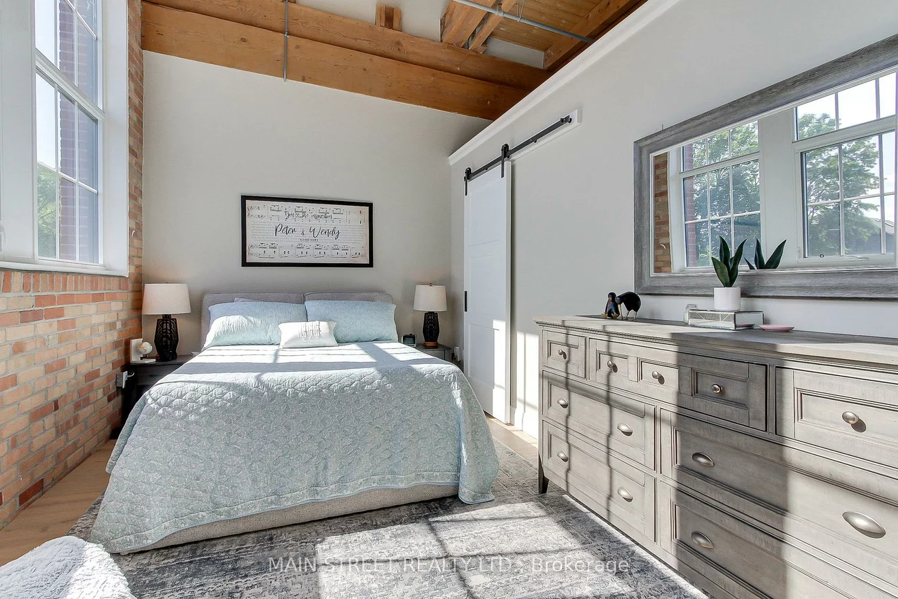 543, Timothy, Central Newmarket, Newmarket