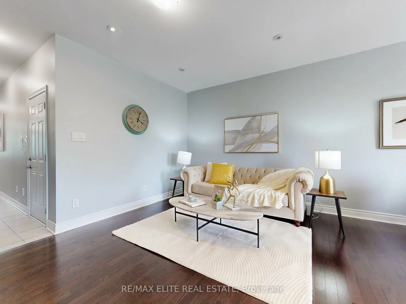 700, Wendy Culbert, Stonehaven-Wyndham, Newmarket