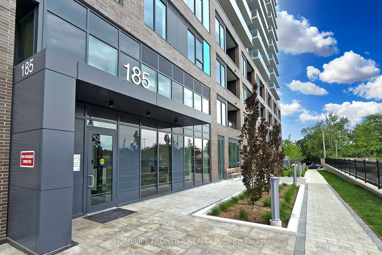 185, Deerfield, Central Newmarket, Newmarket